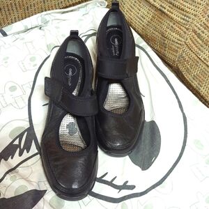 Easy Spirit Womens Mary Jane Heels Shoes Size 8 Wedge Anti Gravity Strap